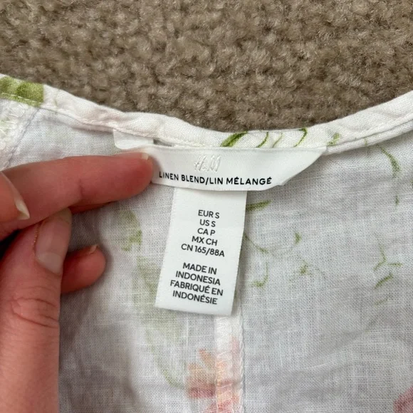 Floral Puff Sleeve Top - Picture 4 of 5